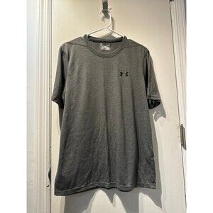 Under Armour Shirt loose heat gear size small